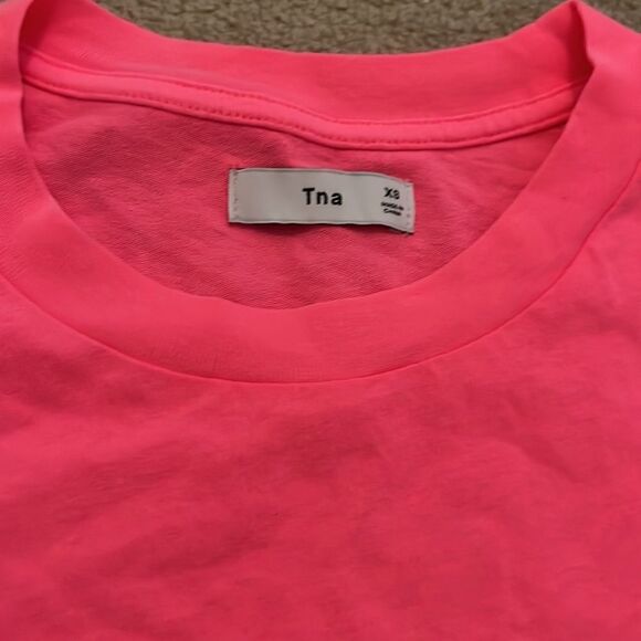 Aritzia NWT pink Tee XS - Picture 2 of 3